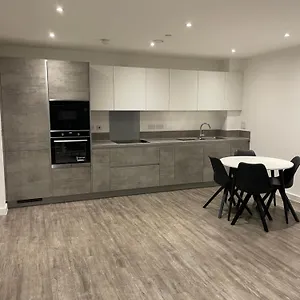 Apartment Luxurious 2 Bedroom, Barking (Greater London)